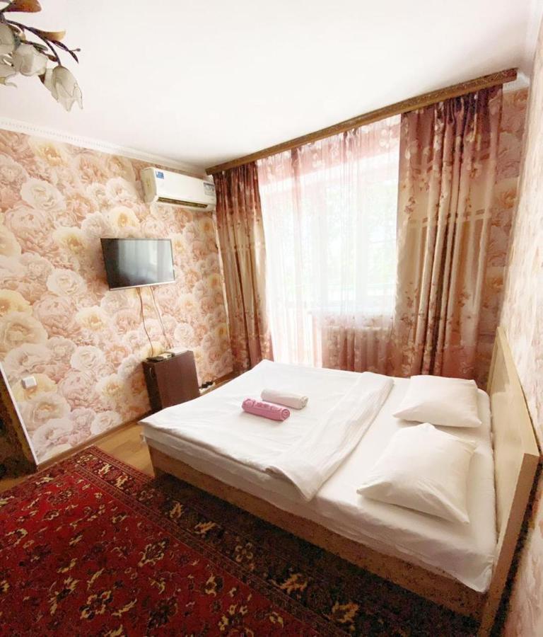 Apartamento Квартира Напротив Аэропорта Turksib Exterior foto