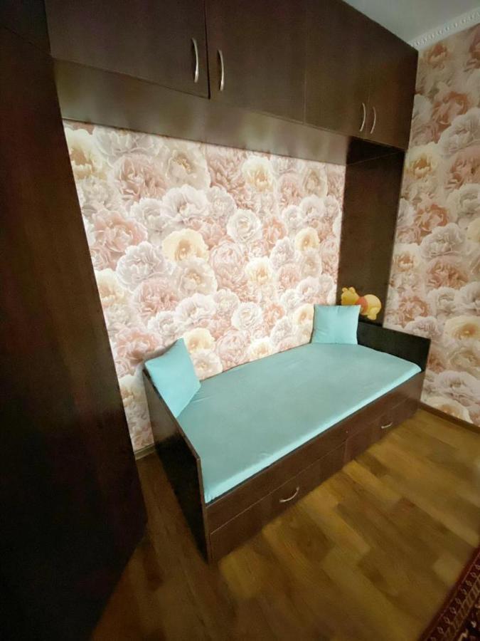Apartamento Квартира Напротив Аэропорта Turksib Exterior foto