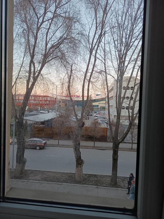 Apartamento Квартира Напротив Аэропорта Turksib Exterior foto